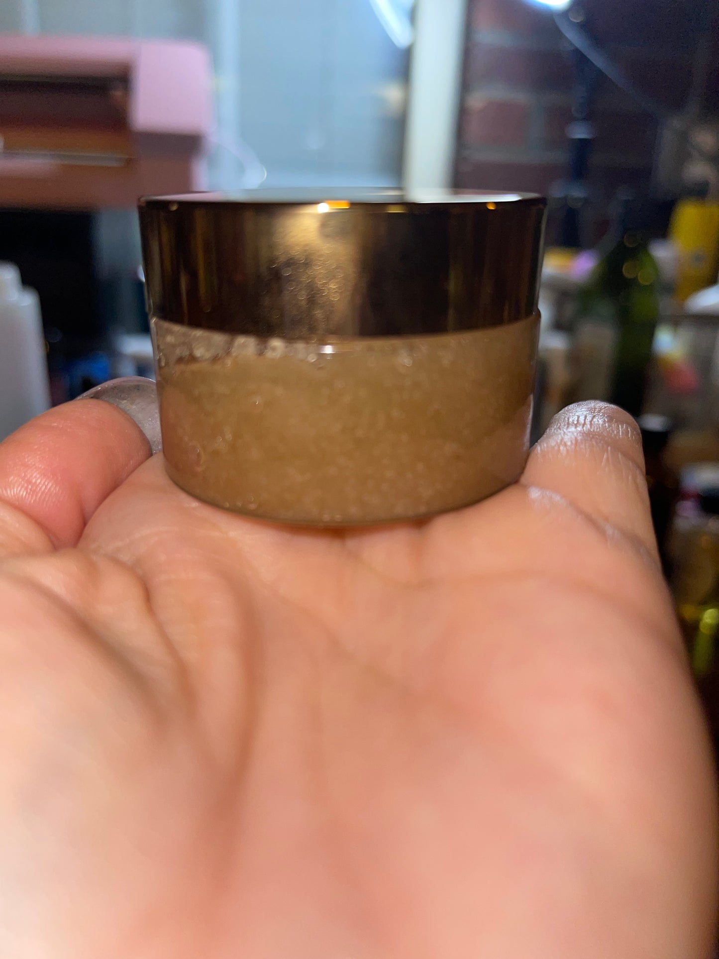 Moisturizing exfoliating lip scrub