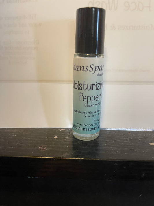 *MOISTURIZING LIP OIL